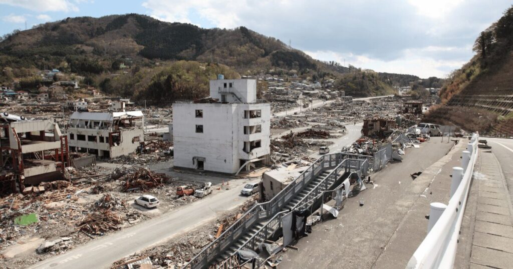 震災　残った家